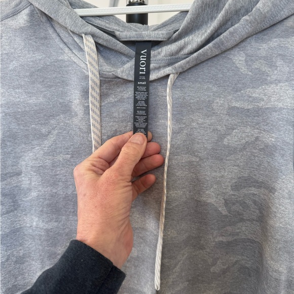 Vuori Charcoal Camouflage Women’s Hoodie - Picture 2 of 3